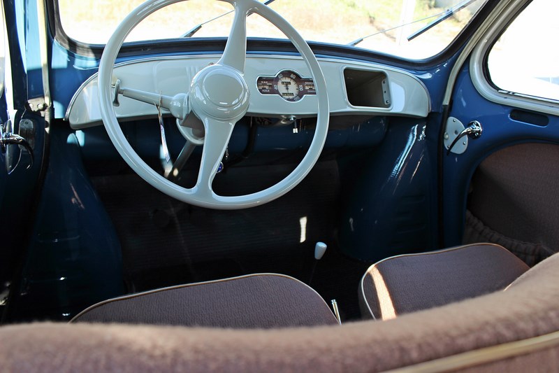 Renault 4CV